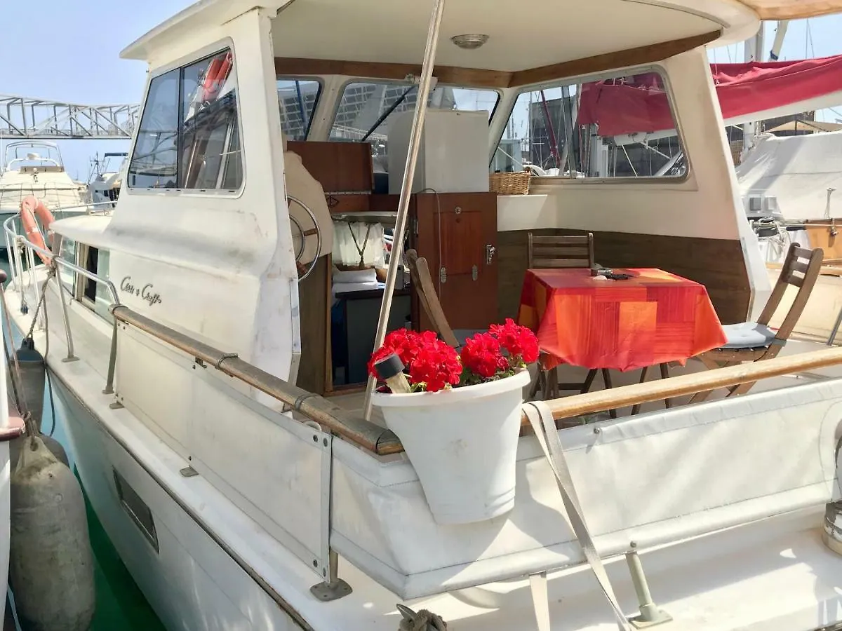 Boat Yacht Barcelona Hotell Sant Adrià de Besòs 0*,